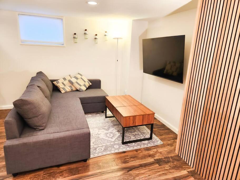 Charming Guest Suite Near Denver Colorado エングルウッド エクステリア 写真