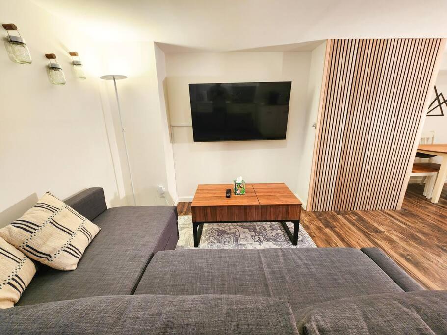 Charming Guest Suite Near Denver Colorado エングルウッド エクステリア 写真