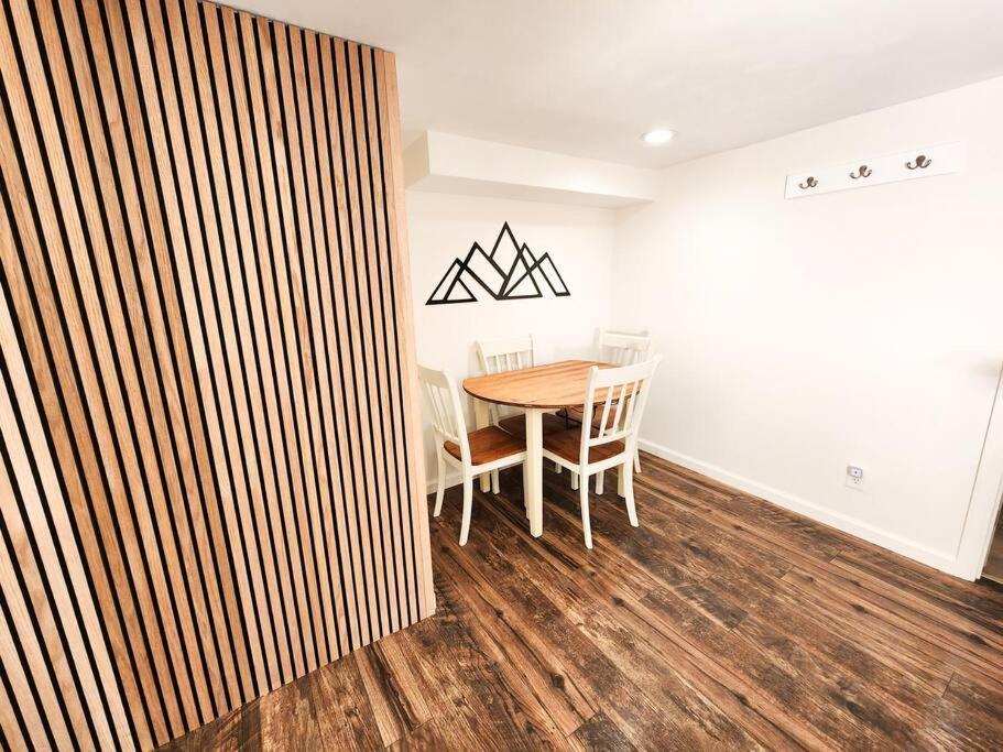 Charming Guest Suite Near Denver Colorado エングルウッド エクステリア 写真